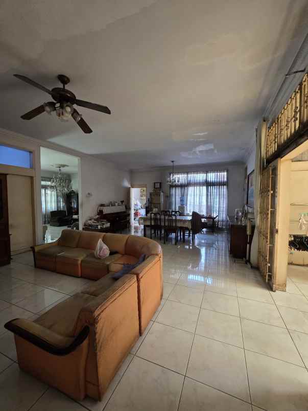 dijual rumah waringin permai