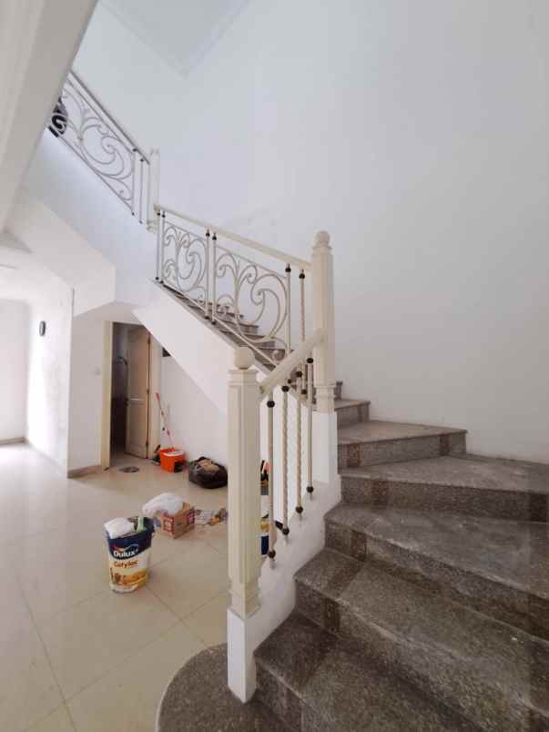 dijual rumah wisata bukit mas