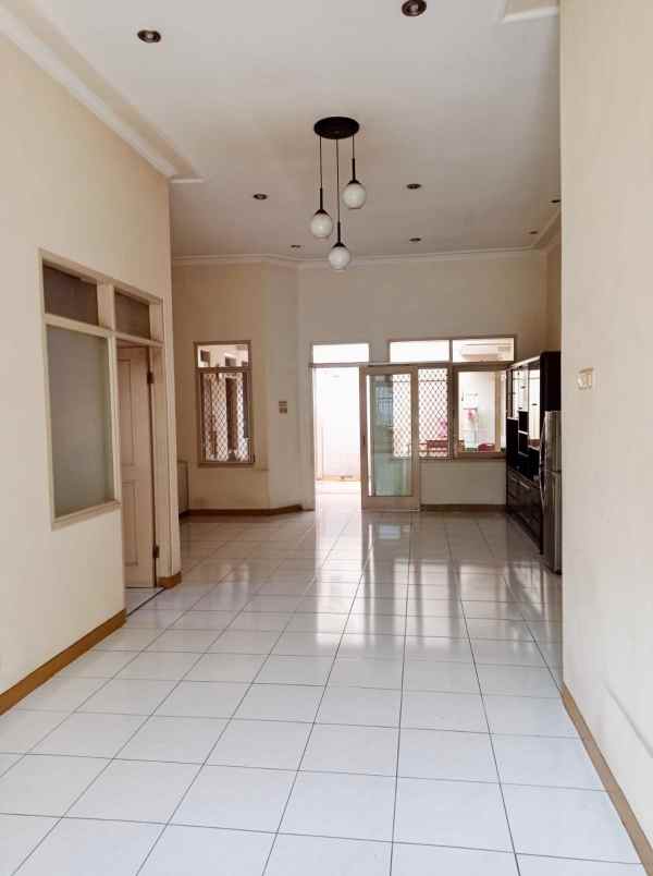 dijual rumah wisma mukti