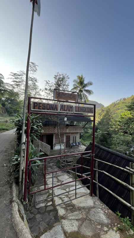 dijual tanah dan bangunan