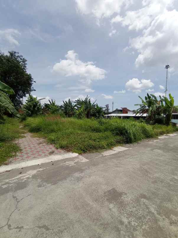 dijual tanah karangsari