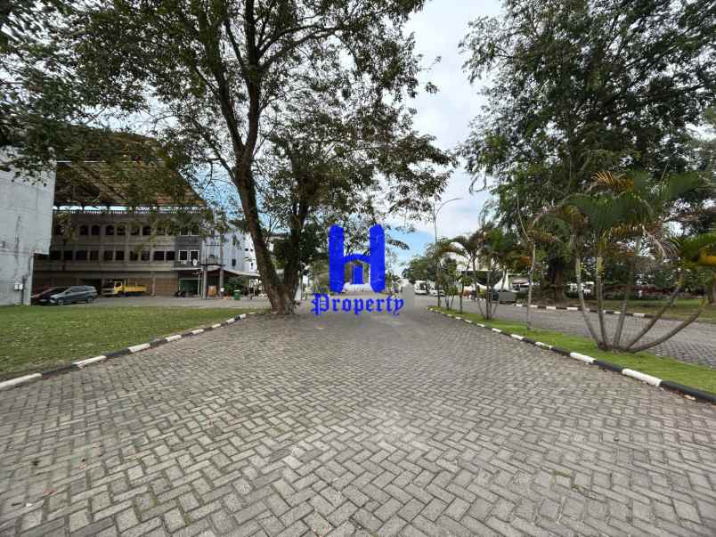 dijual tanah komplek cbd polonia spot