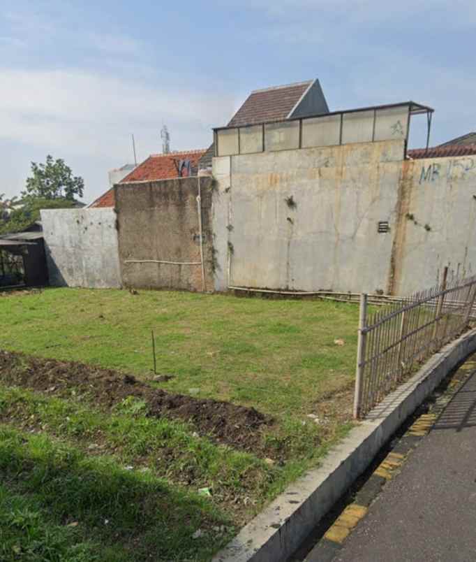 dijual tanah komplek megabrata ciwastra