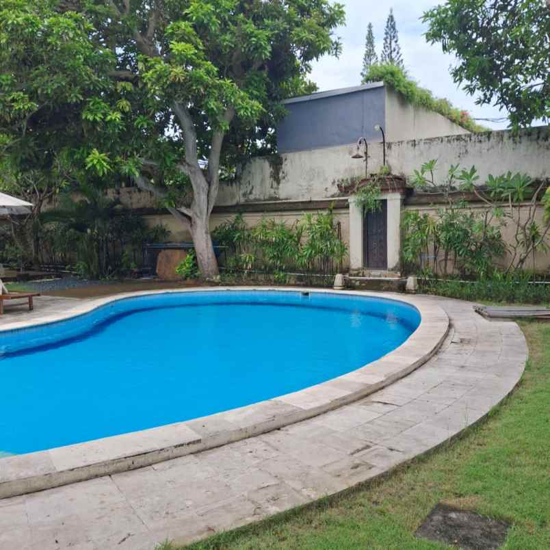 dijual tanah oberoi kerobokan