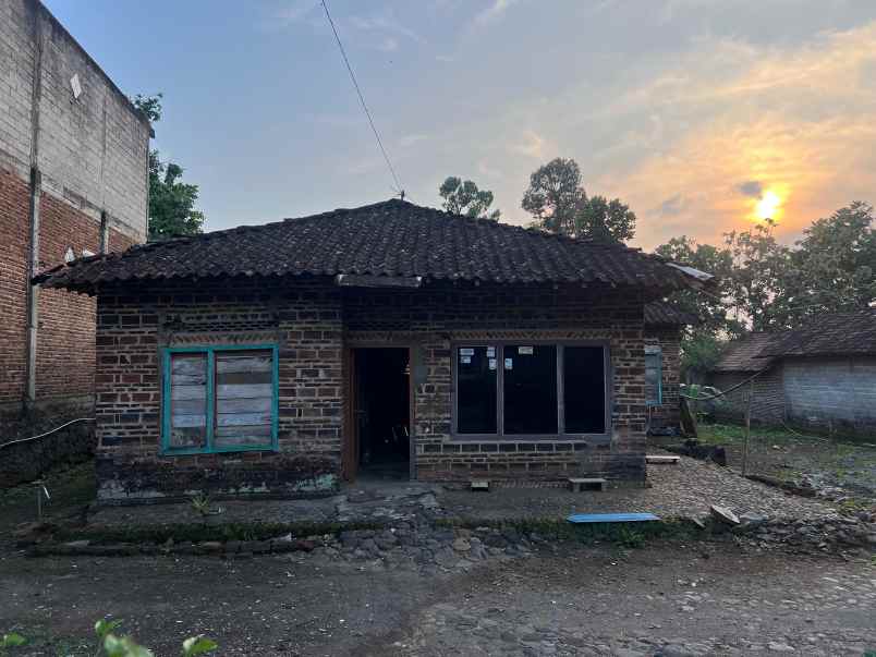 dijual tanah tepi jl raya kerjo