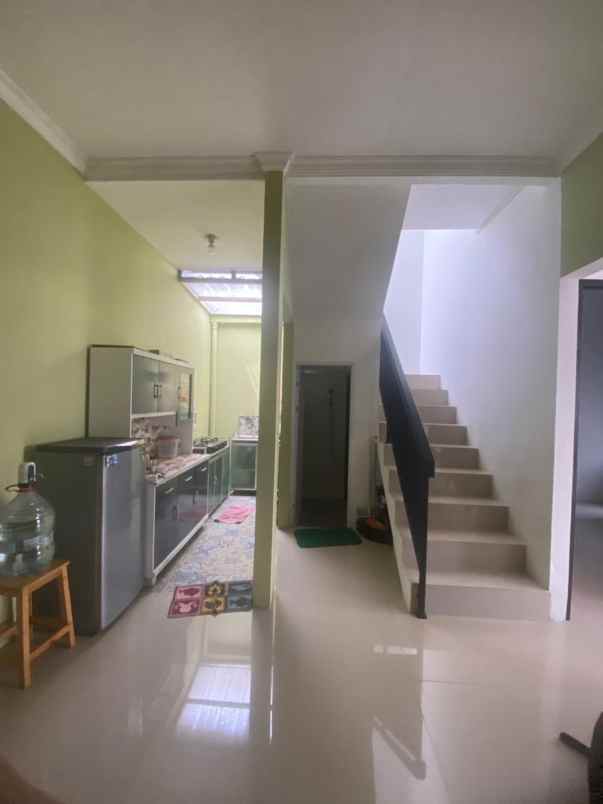 dijual villa bedahan sawangan depok
