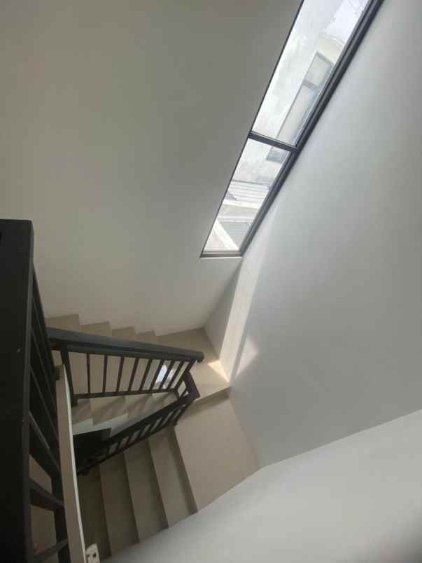 dijual villa bedahan sawangan depok