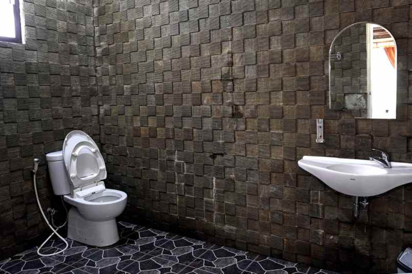 dijual villa cisarua puncak bogor