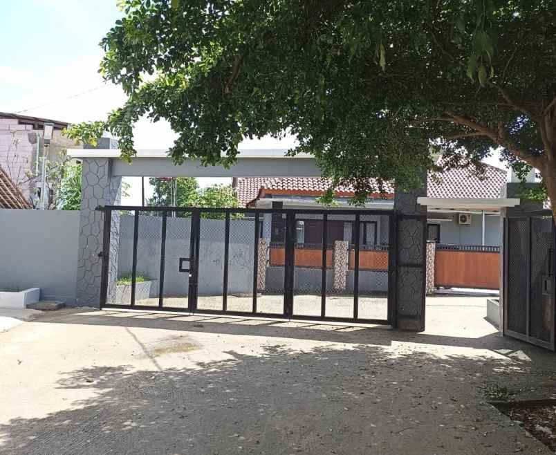 dijual villa curug bojongsari depok