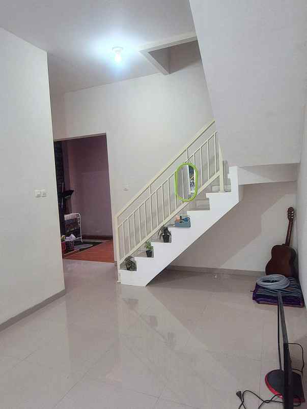 dijual villa griya sekar asri