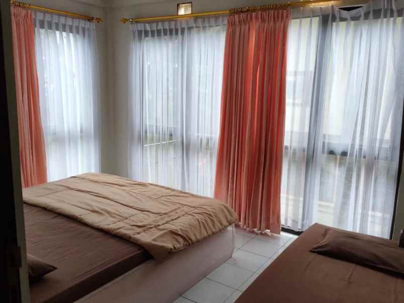 dijual villa istana bunga lembang fully furnished