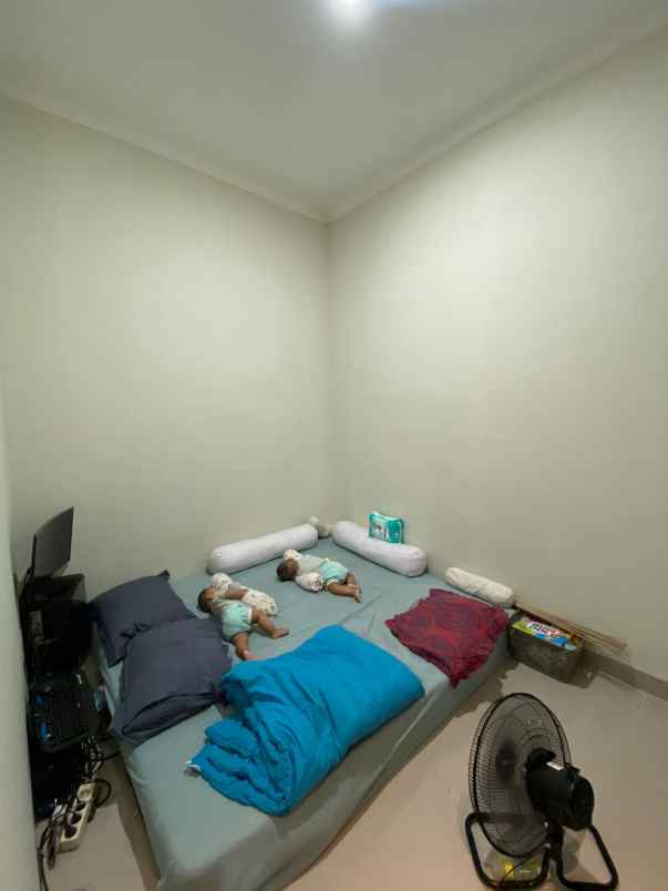 dijual villa kalimulya cilodong depok