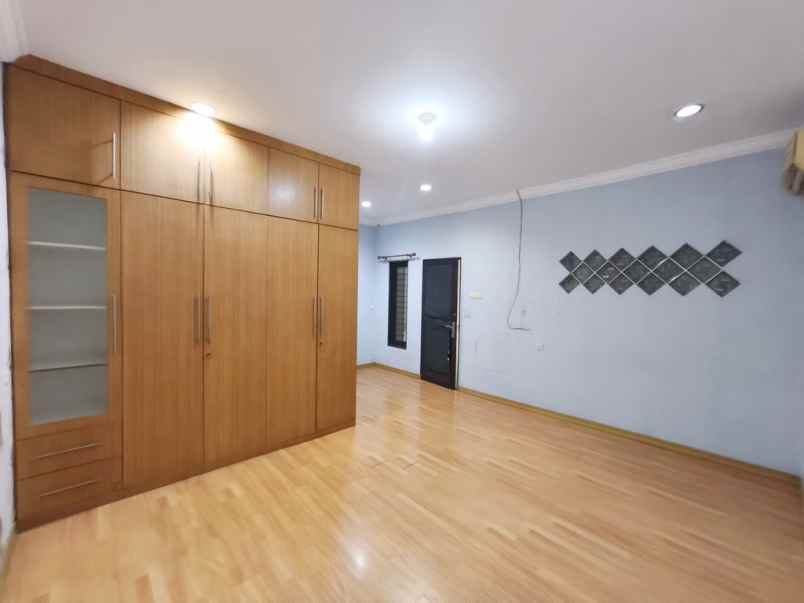 dijual villa komplek cemara asri luas 12 x 15