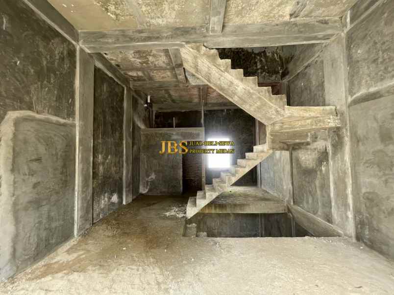 dijual villa komplek cemara houston