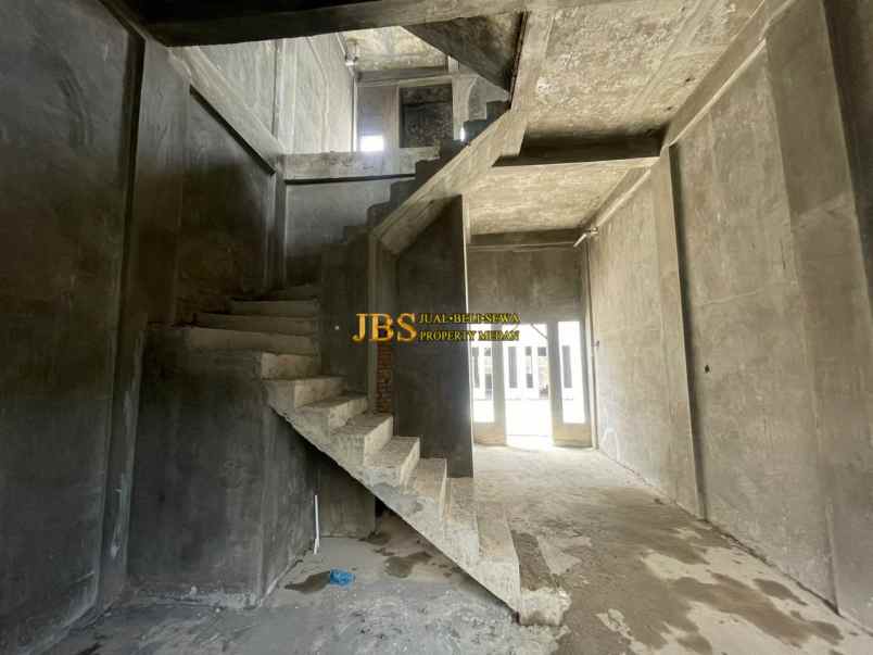 dijual villa komplek cemara houston