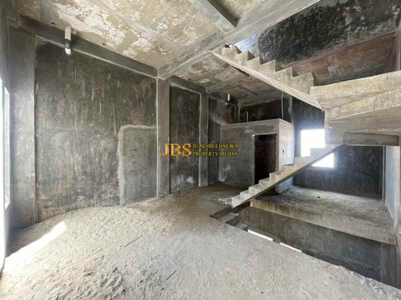 dijual villa komplek cemara houston