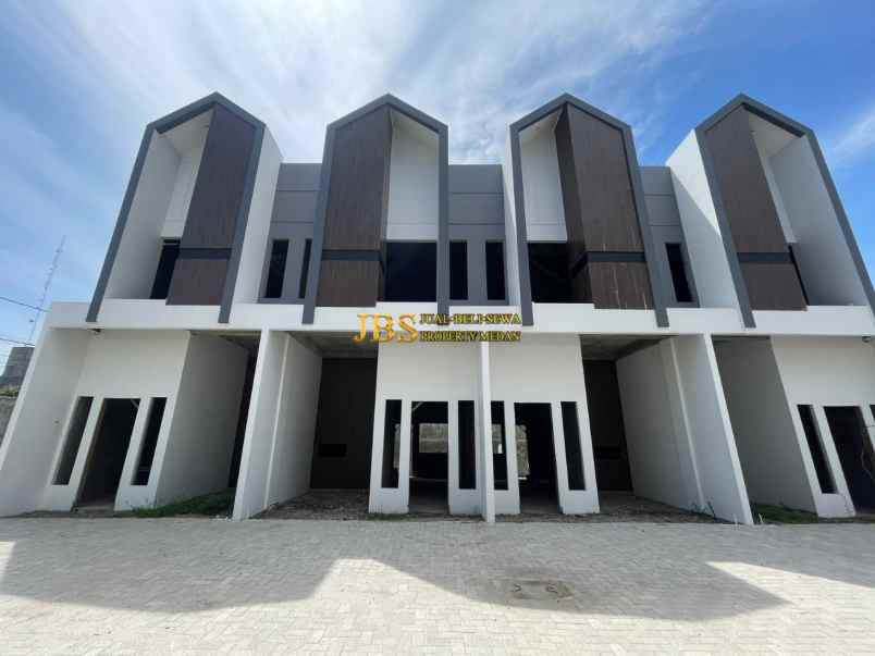 dijual villa komplek cemara houston