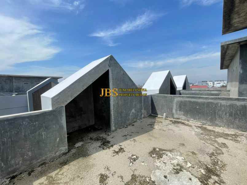 dijual villa komplek cemara houston