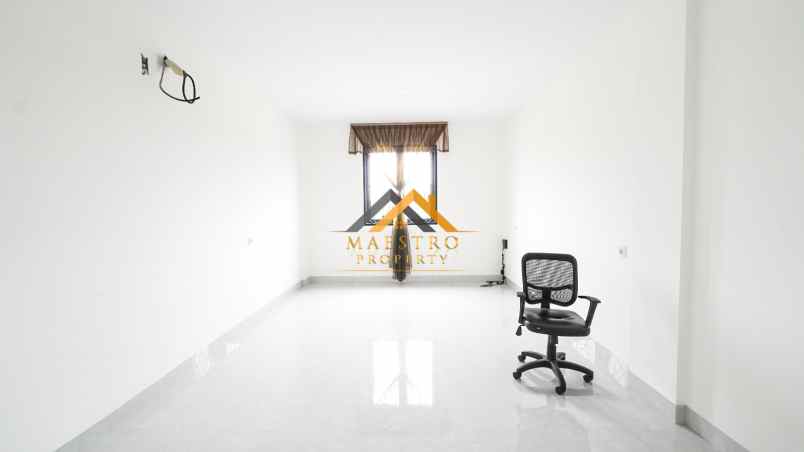 dijual villa komplek jewel park jalan