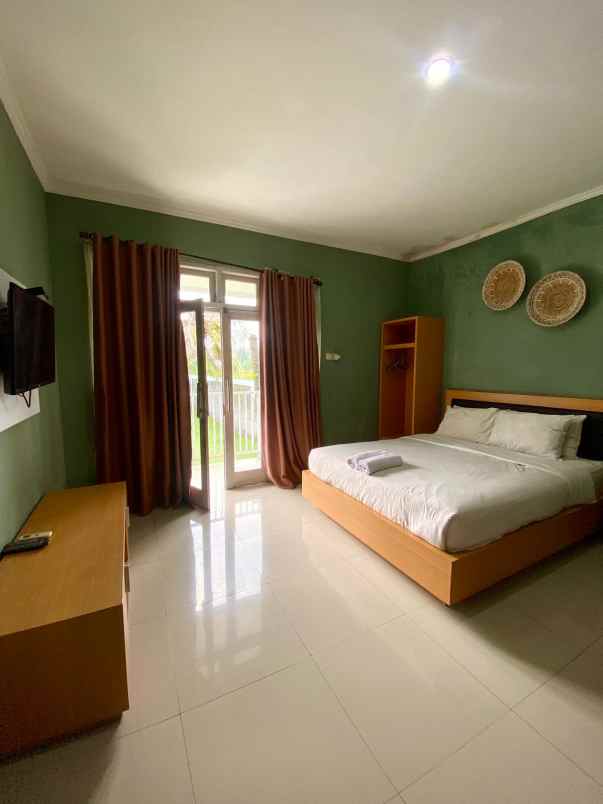 dijual villa sinduharjo ngaglik sleman