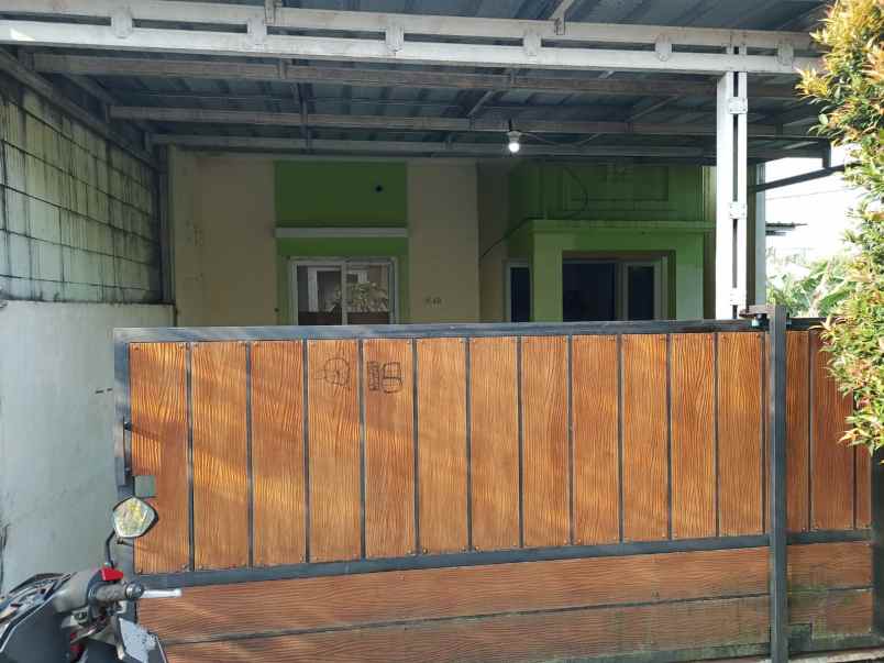 dijual villa tajurhalang bogor