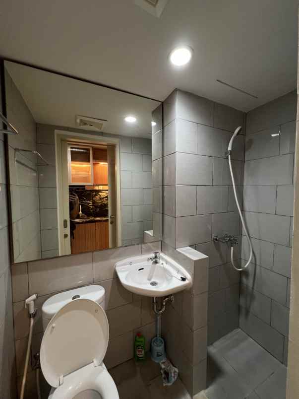 disewakan apartemen pakuwon city mall kejawan