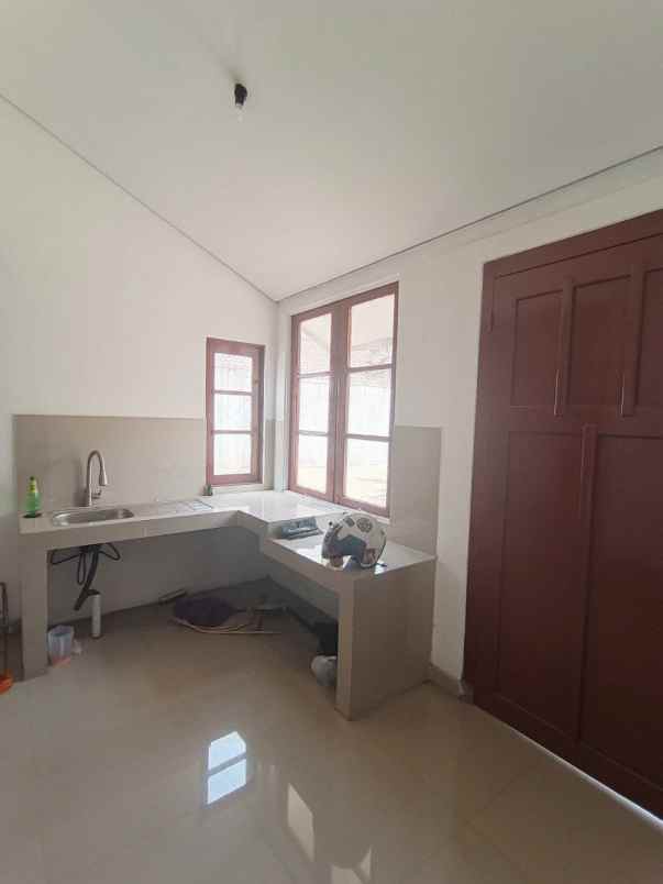 disewakan gudang di malang