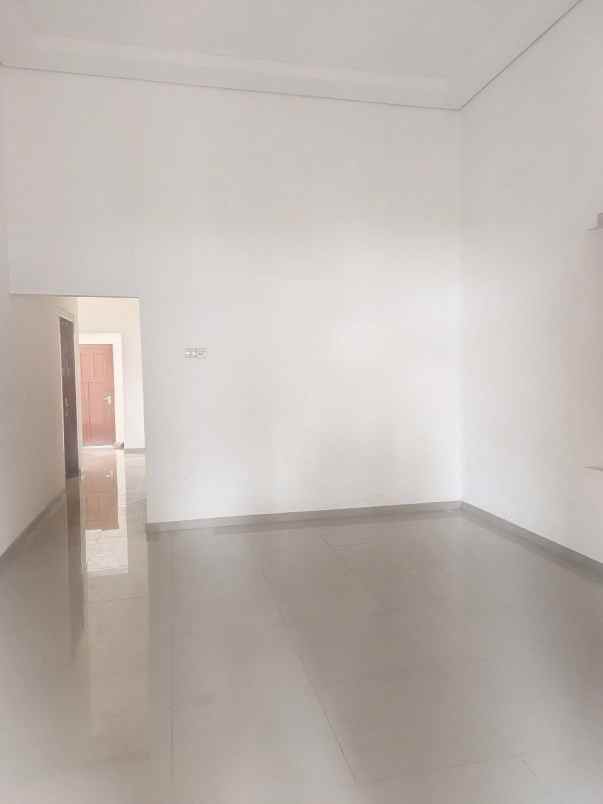 disewakan gudang di malang