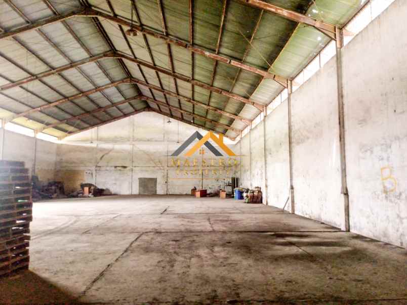 disewakan gudang komplek pergudangan kayu putih estate