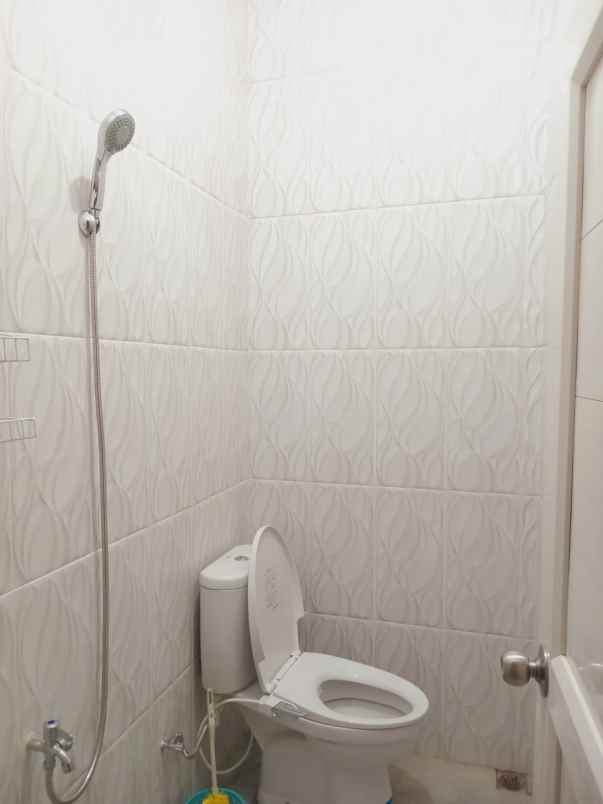 disewakan kost jl ketapang 3 no 144