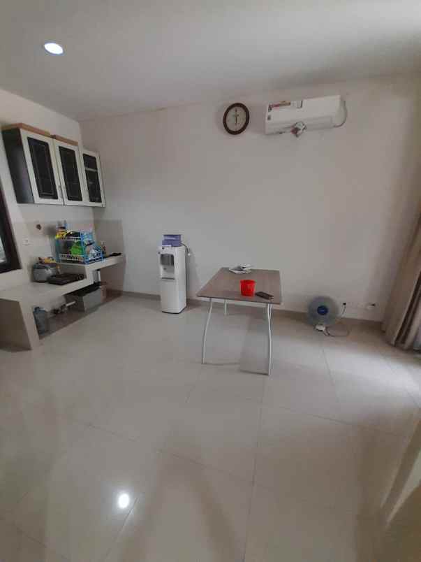 disewakan ruko gudang kantor cluster shinano jgc