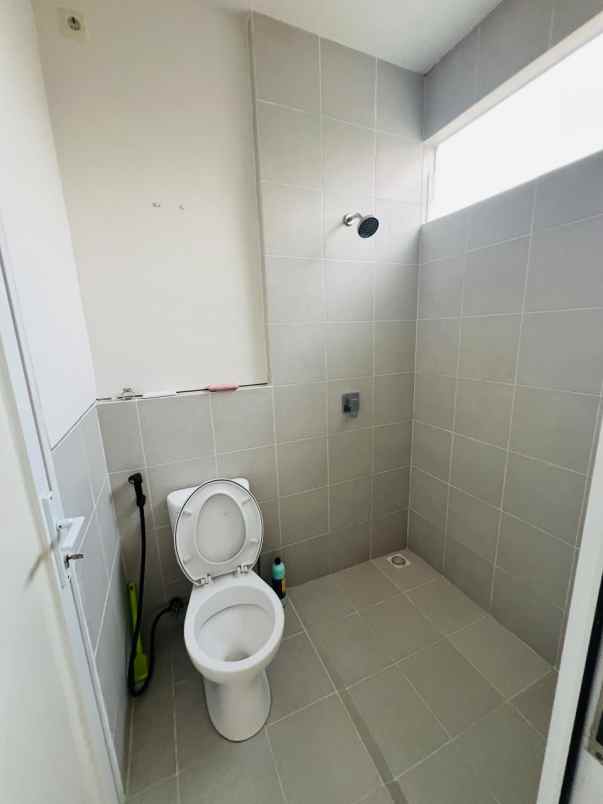 disewakan rumah amesta living