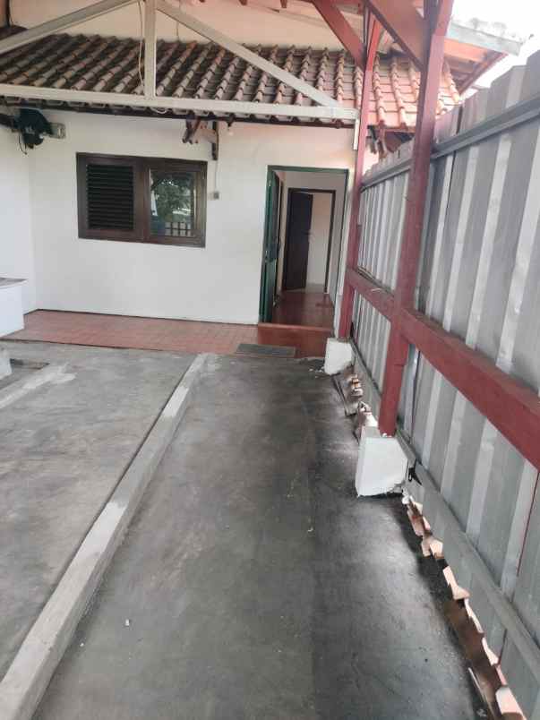 disewakan rumah ampera ragunan pasar