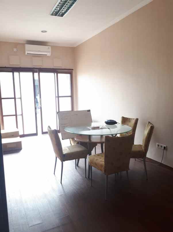 disewakan rumah dharmahusada