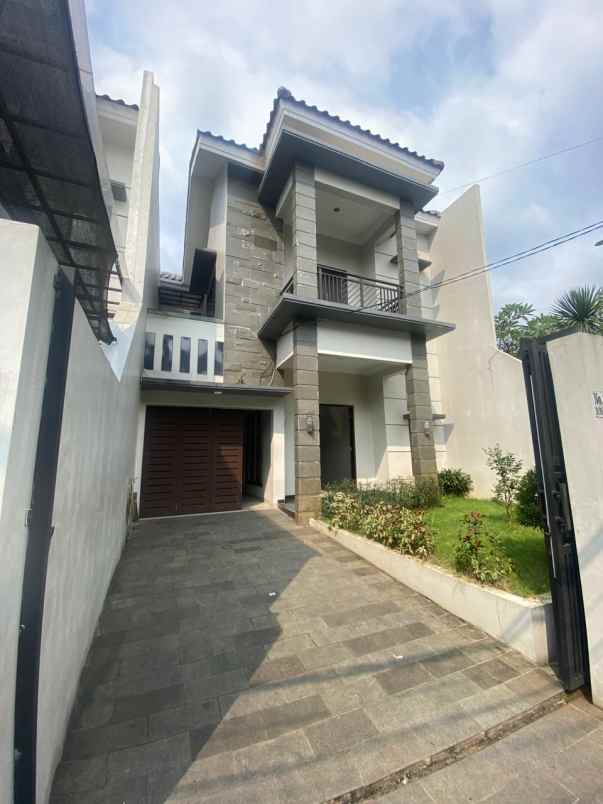 disewakan rumah pejaten barat