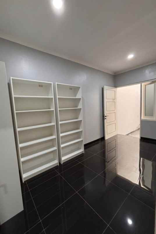 disewakan rumah pondok indah