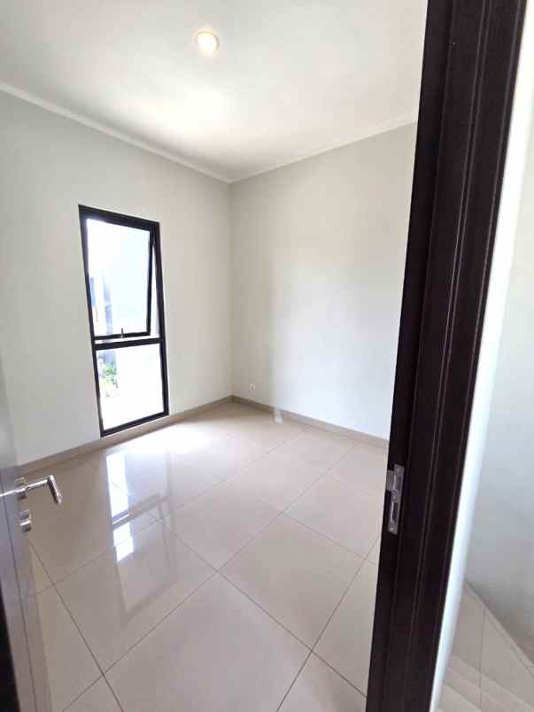 disewakan rumah scg summarecon crown gading