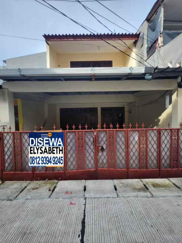 disewakan rumah standar 2 lt rapi bcs kelapa gading