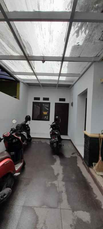 disewakan rumah terusan buah batu