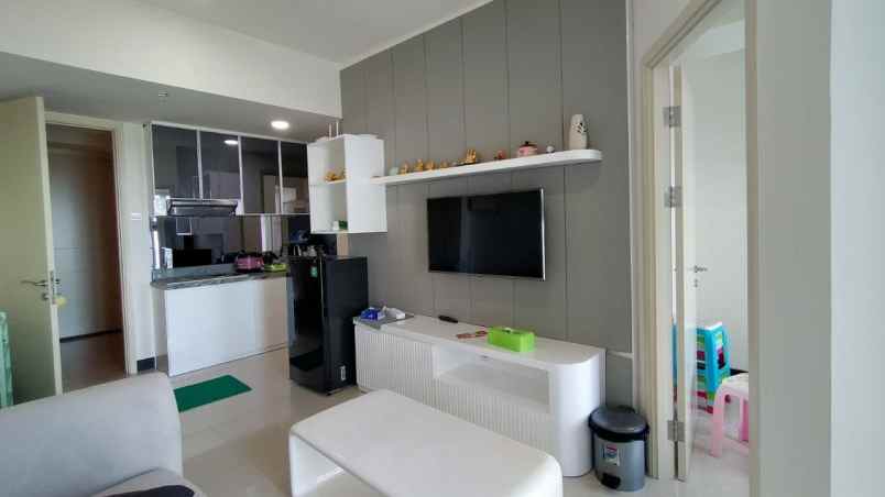 disewakan unit ready apartemen amor furnish