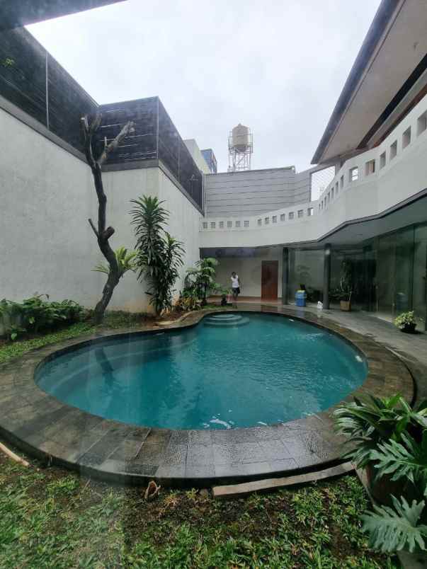 for rent 4br elegant house at kebayoran baru
