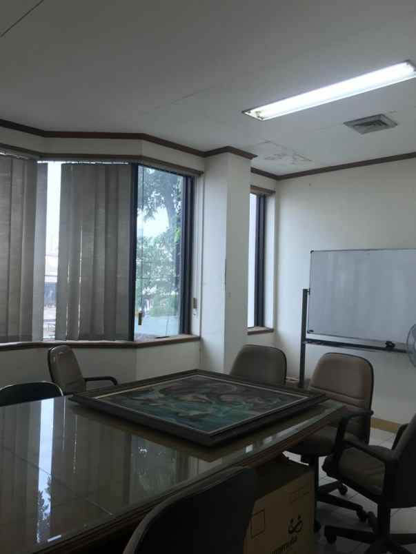 gedung kantor di daerah cideng gambir jakarta pusat