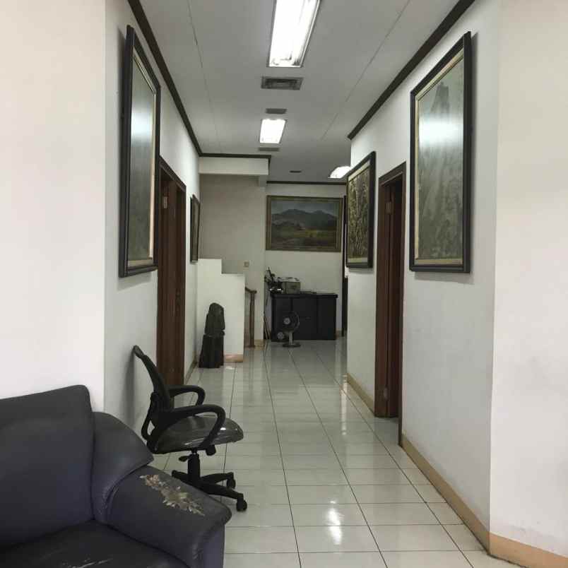 gedung kantor di daerah cideng gambir jakarta pusat