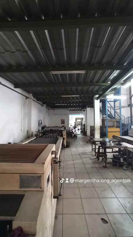 gudang di bandengan jakarta utara 2 ruko digabung