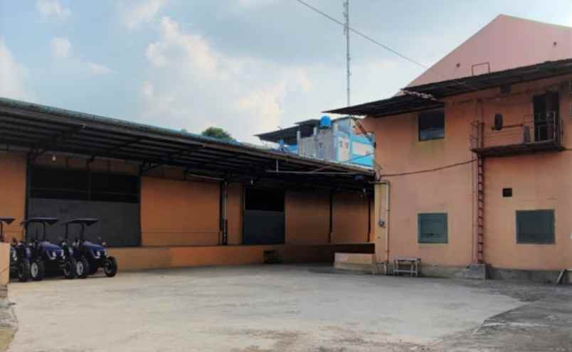 gudang dijual di jati asih bekasi strategis siap usaha