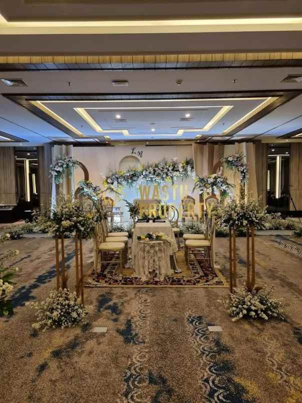 hotel bintang 4 di maliboro depan stasiuntugu jogja