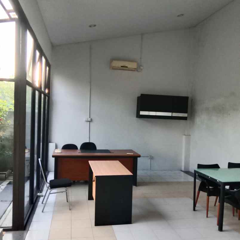 jual gudang siap pakai di menganti gresik