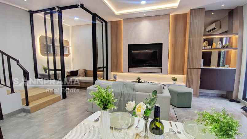 jual rumah 3 lantai siap huni di tangerang selatan