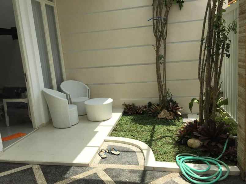 jual rumah bagus siap huni di puncak dieng