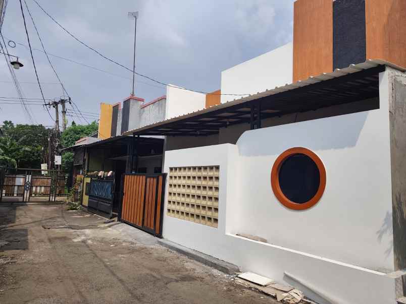 jual rumah dengan bangunan baru